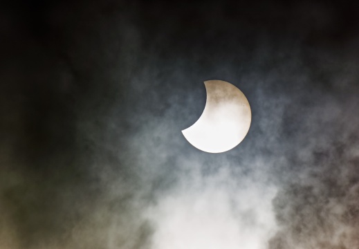 partielle Sonnenfinsternis vom 25.10. 2022 (542 visits)
Die partielle Sonnenfinsternis vom 25.10.22 war in Osnabrück nicht so gut zu beobachten, da ... partielle Sonnenfinsternis vom 25.10. 2022