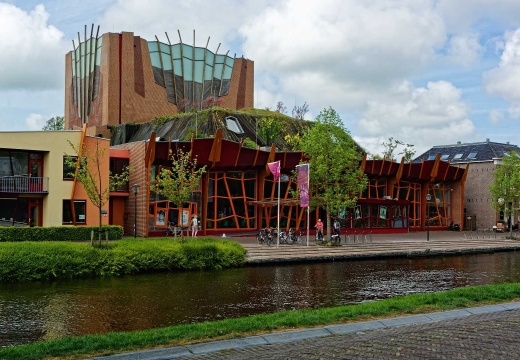 Frieslandtour - Sneek, Theater (390 visits)
Das Theater in Sneek ist in einem modernen Gebäude untergebracht V313820
Frieslandtour - Sneek, Theater