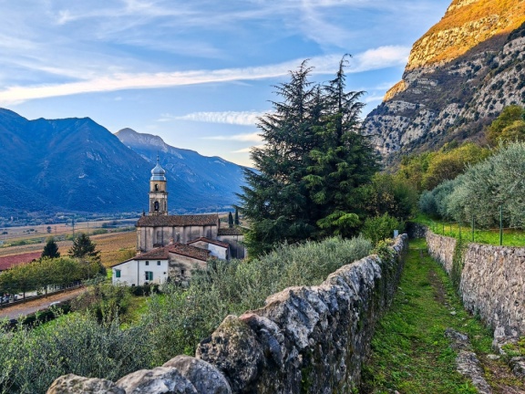 Waalweg bei Brentino Belluno