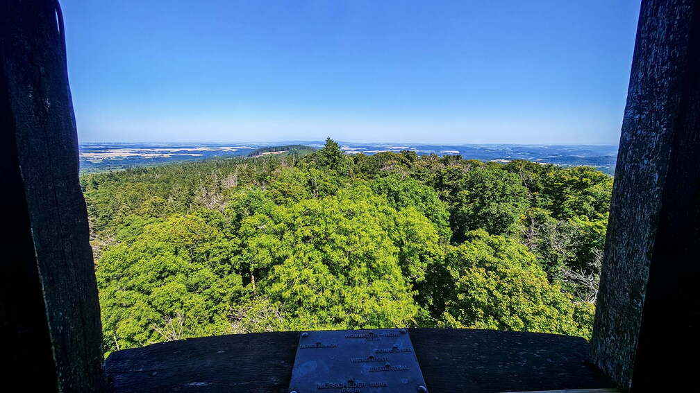 064a_Wildenburg_250811_JZEbhv_Aussichtsturm_Ausblick.jpg