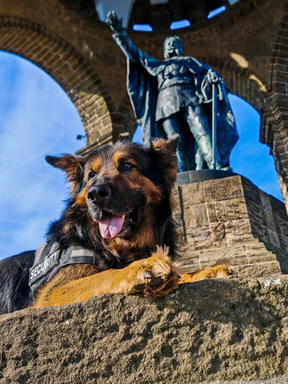 Weser/Nordsee-Tour: Santos am Kaiser Wilhelm Denkmal